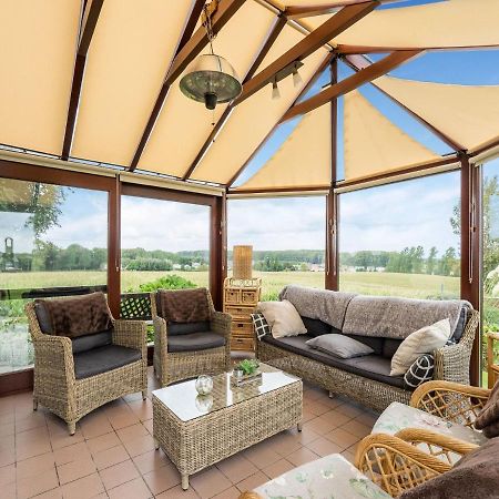 Stunning Holiday Home In Oombergen With Terrace And Garden Zottegem Kültér fotó