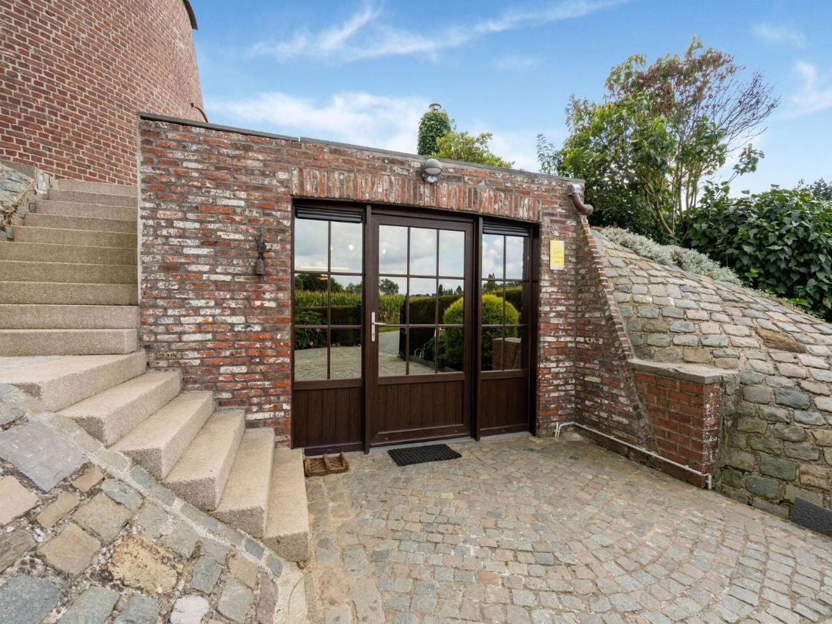 Stunning Holiday Home In Oombergen With Terrace And Garden Zottegem Kültér fotó