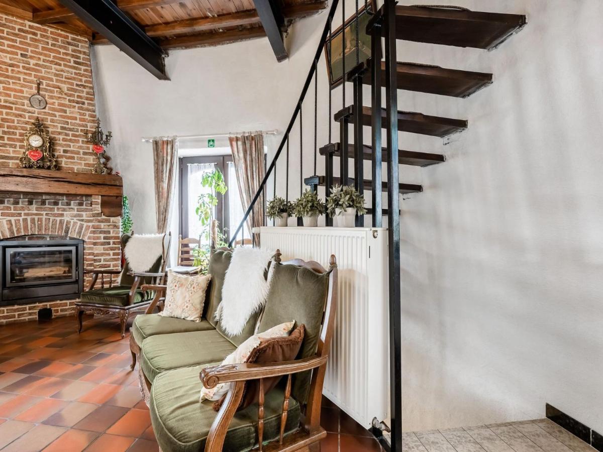 Stunning Holiday Home In Oombergen With Terrace And Garden Zottegem Kültér fotó