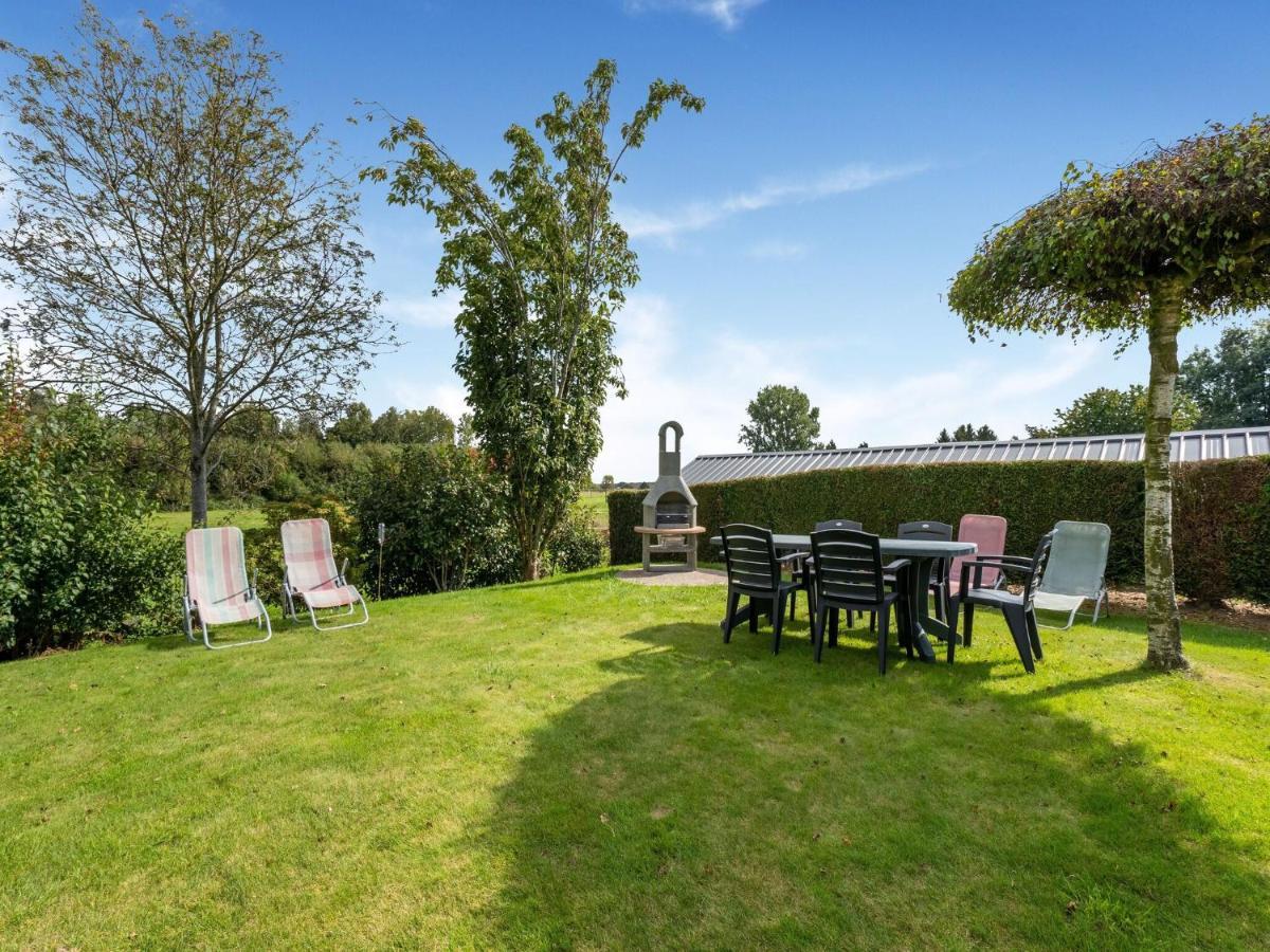 Stunning Holiday Home In Oombergen With Terrace And Garden Zottegem Kültér fotó