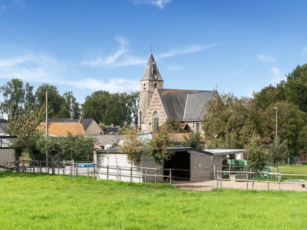 Stunning Holiday Home In Oombergen With Terrace And Garden Zottegem Kültér fotó