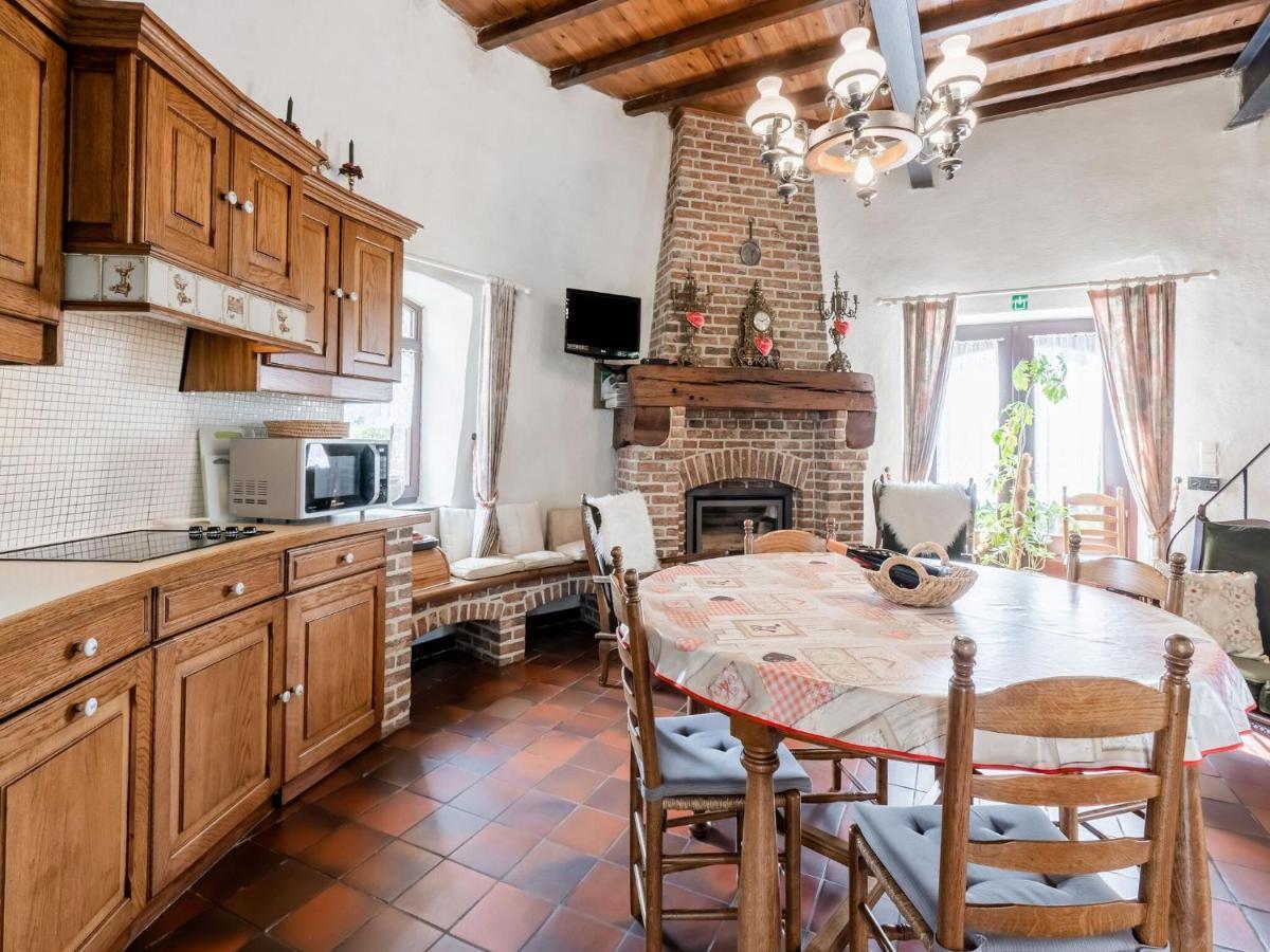 Stunning Holiday Home In Oombergen With Terrace And Garden Zottegem Kültér fotó