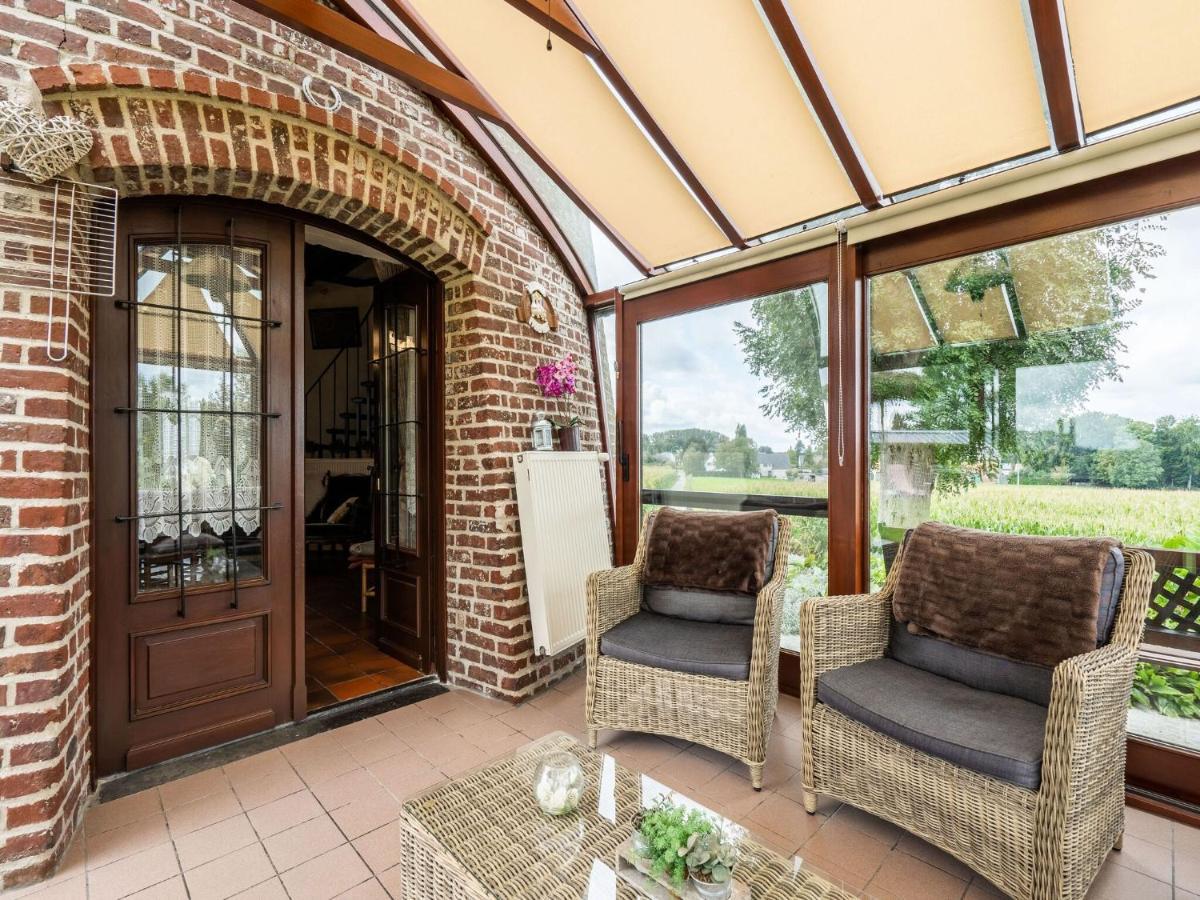Stunning Holiday Home In Oombergen With Terrace And Garden Zottegem Kültér fotó